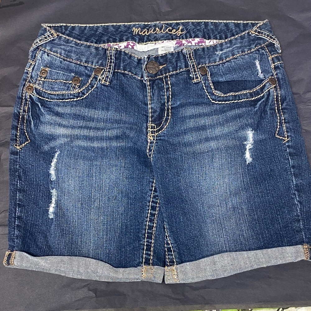 Maurices Dark Blue Distressed Denim Jean Shorts- Size 5/6‎